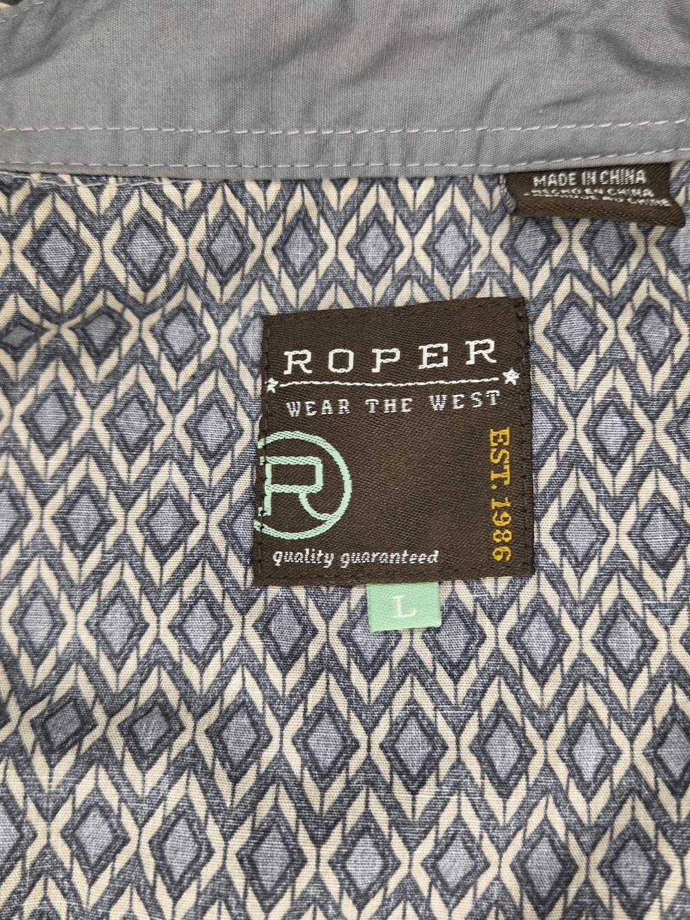 Women's Roper Geometric Button-Up Shirt With Grey Pearl Snaps Size Large